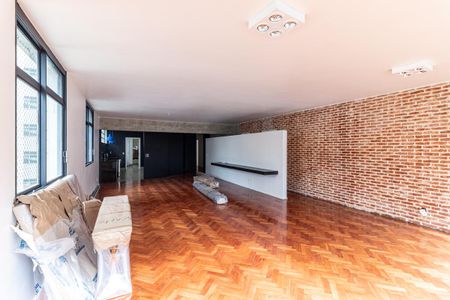 Apartamento para alugar com 244m², 4 quartos e 1 vagaSala