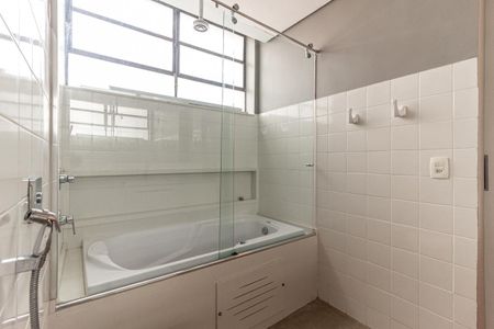 Apartamento para alugar com 244m², 4 quartos e 1 vagaBanheiro da Suíte 3