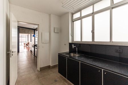 Apartamento para alugar com 244m², 4 quartos e 1 vagaÁrea de Serviço
