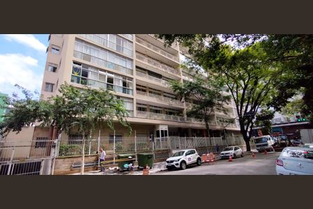 Apartamento à venda com 130m², 3 quartos e sem vaga Apartamento à venda com 130m², 3 quartos e sem vagaFachada
