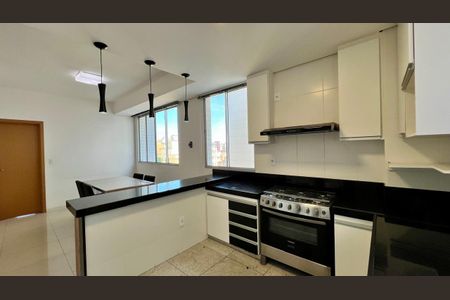 Apartamento à venda com 169m², 3 quartos e 3 vagas Apartamento à venda com 169m², 3 quartos e 3 vagasCozinha