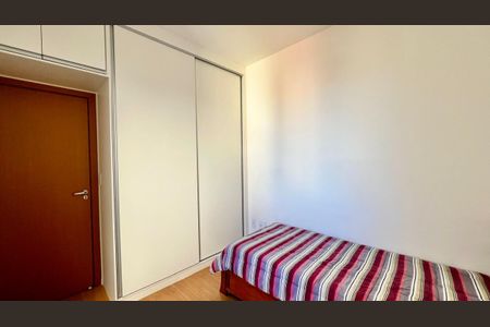 Apartamento à venda com 169m², 3 quartos e 3 vagas Apartamento à venda com 169m², 3 quartos e 3 vagasQuarto 1