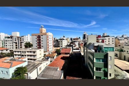 Apartamento à venda com 169m², 3 quartos e 3 vagas Apartamento à venda com 169m², 3 quartos e 3 vagasVista do Terraço
