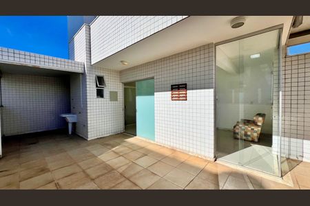 Apartamento à venda com 169m², 3 quartos e 3 vagas Apartamento à venda com 169m², 3 quartos e 3 vagasTerraço