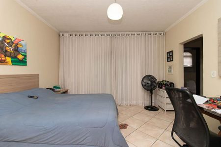 Casa à venda com 349m², 3 quartos e 3 vagas Casa à venda com 349m², 3 quartos e 3 vagasSuíte 1