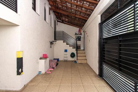 Casa à venda com 349m², 3 quartos e 3 vagas Casa à venda com 349m², 3 quartos e 3 vagasGaragem