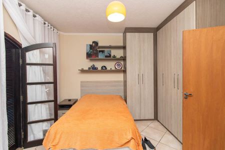 Casa à venda com 349m², 3 quartos e 3 vagas Casa à venda com 349m², 3 quartos e 3 vagasSuíte 2