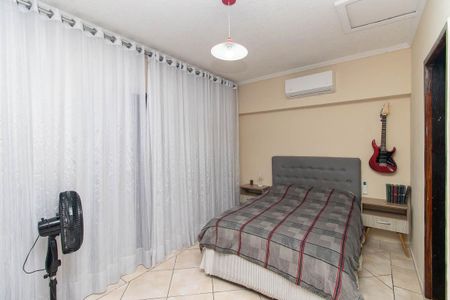 Casa à venda com 349m², 3 quartos e 3 vagas Casa à venda com 349m², 3 quartos e 3 vagasSuíte 3