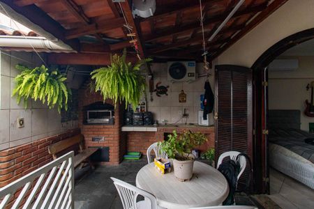 Casa à venda com 349m², 3 quartos e 3 vagas Casa à venda com 349m², 3 quartos e 3 vagasVaranda da Suíte 3