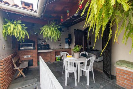 Casa à venda com 349m², 3 quartos e 3 vagas Casa à venda com 349m², 3 quartos e 3 vagasVaranda da Suíte 3