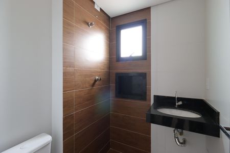 Apartamento à venda com 94m², 2 quartos e 2 vagasBanheiro da Suíte