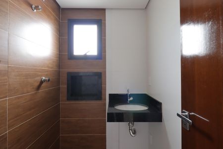 Apartamento à venda com 94m², 2 quartos e 2 vagasBanheiro da Suíte