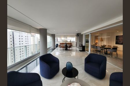 Apartamento à venda com 278m², 3 quartos e 4 vagas Apartamento à venda com 278m², 3 quartos e 4 vagasVaranda da Sala
