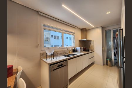 Apartamento à venda com 278m², 3 quartos e 4 vagas Apartamento à venda com 278m², 3 quartos e 4 vagasCozinha