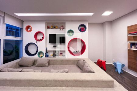 Apartamento à venda com 278m², 3 quartos e 4 vagas Apartamento à venda com 278m², 3 quartos e 4 vagasÁrea comum - Brinquedoteca