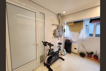 Apartamento à venda com 278m², 3 quartos e 4 vagas Apartamento à venda com 278m², 3 quartos e 4 vagasÁrea de Serviço