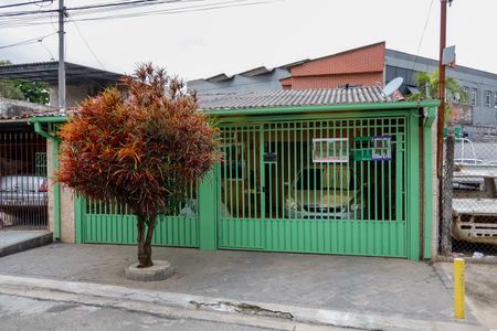 Casa à venda com 148m², 4 quartos e 2 vagas Casa à venda com 148m², 4 quartos e 2 vagasFachada