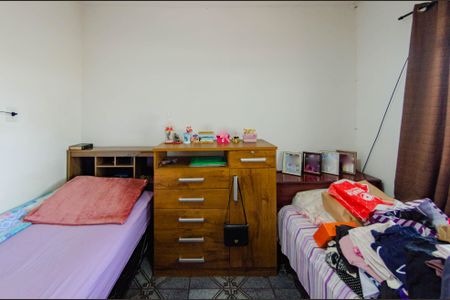 Casa à venda com 214m², 4 quartos e 2 vagasQuarto 1