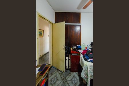 Casa à venda com 214m², 4 quartos e 2 vagasQuarto 2