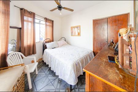 Casa à venda com 214m², 4 quartos e 2 vagasQuarto 4