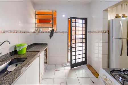 Casa à venda com 214m², 4 quartos e 2 vagasCozinha