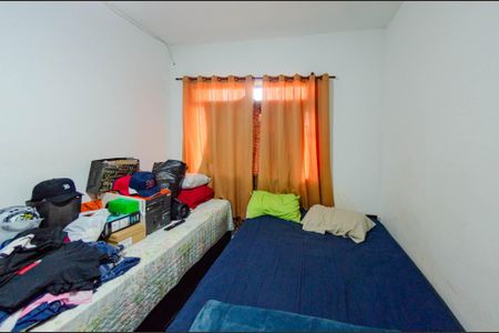 Casa à venda com 214m², 4 quartos e 2 vagasQuarto 2