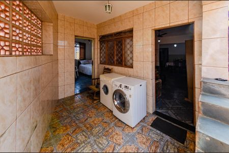 Casa à venda com 214m², 4 quartos e 2 vagasÁrea de Serviço