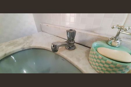 Casa para alugar com 52m², 1 quarto e sem vaga Casa para alugar com 52m², 1 quarto e sem vagaBanheiro