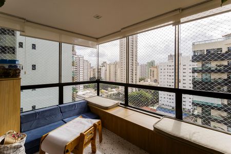 Apartamento à venda com 170m², 3 quartos e 4 vagas Apartamento à venda com 170m², 3 quartos e 4 vagasSala