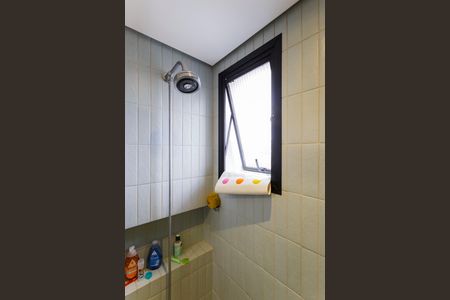 Apartamento à venda com 170m², 3 quartos e 4 vagas Apartamento à venda com 170m², 3 quartos e 4 vagasBanheiro da Suíte 2
