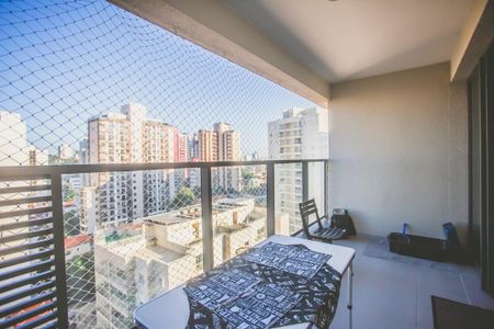 Apartamento à venda com 37m², 1 quarto e 1 vaga Apartamento à venda com 37m², 1 quarto e 1 vagaVaranda