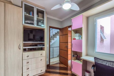 Casa à venda com 289m², 4 quartos e 5 vagas Casa à venda com 289m², 4 quartos e 5 vagasQuarto 2 - Suíte