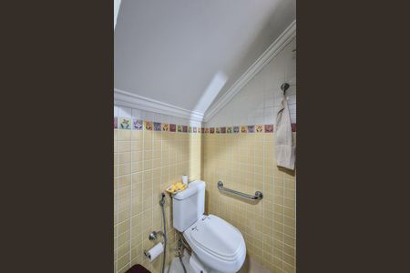 Casa à venda com 289m², 4 quartos e 5 vagas Casa à venda com 289m², 4 quartos e 5 vagasBanheiro de serviço