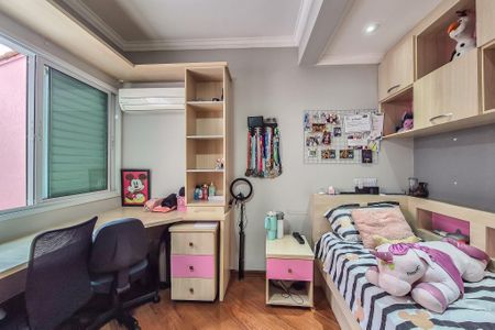 Casa à venda com 289m², 4 quartos e 5 vagas Casa à venda com 289m², 4 quartos e 5 vagasQuarto 2 - Suíte