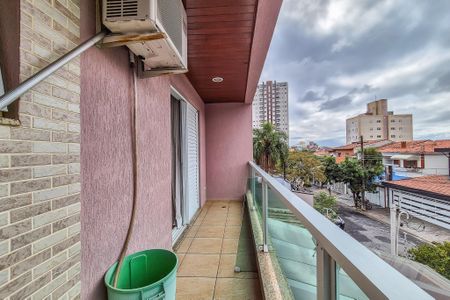 Casa à venda com 289m², 4 quartos e 5 vagas Casa à venda com 289m², 4 quartos e 5 vagasSacada