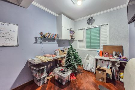 Casa à venda com 289m², 4 quartos e 5 vagas Casa à venda com 289m², 4 quartos e 5 vagasQuarto de Serviço