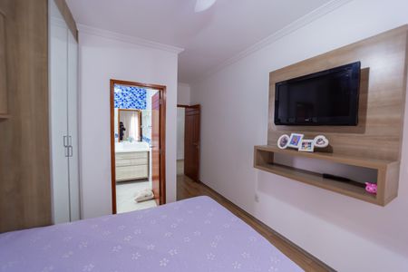 Casa à venda com 350m², 4 quartos e 6 vagasSuíte 4