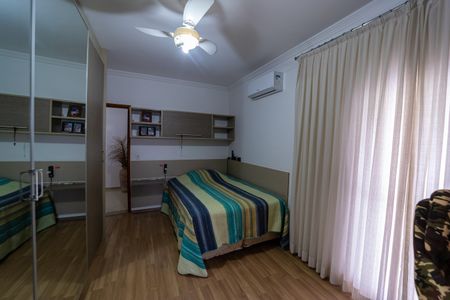 Casa à venda com 350m², 4 quartos e 6 vagasSuíte 3