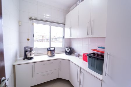 Casa à venda com 350m², 4 quartos e 6 vagasDespensa