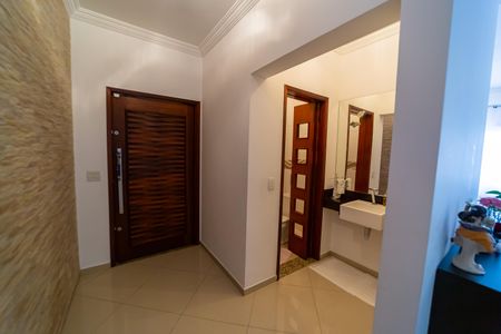 Casa à venda com 350m², 4 quartos e 6 vagasSala