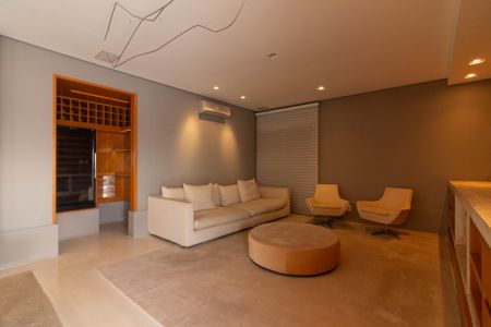 Apartamento à venda com 275m², 4 quartos e 4 vagasSala