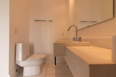Apartamento à venda com 275m², 4 quartos e 4 vagasBanheiro