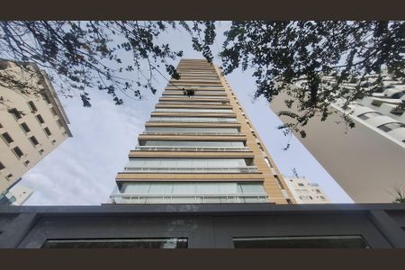 Apartamento à venda com 275m², 4 quartos e 4 vagasFachada