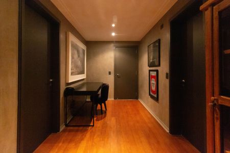 Apartamento à venda com 275m², 4 quartos e 4 vagasEscritório