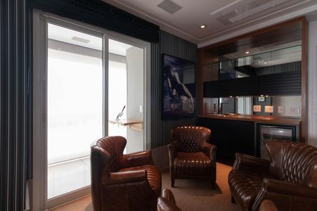 Apartamento à venda com 275m², 4 quartos e 4 vagasSala de reuniões