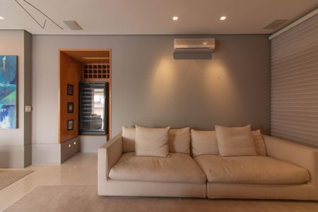 Apartamento à venda com 275m², 4 quartos e 4 vagasSala