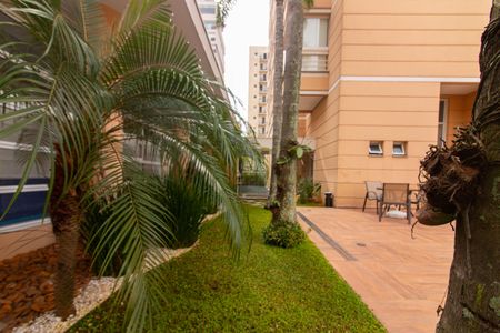 Apartamento à venda com 275m², 4 quartos e 4 vagasÁrea comum - Piscina coberta