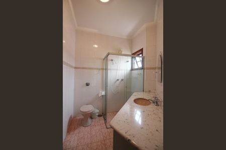 Casa à venda com 362m², 3 quartos e 3 vagasBanheiro da Suíte 3