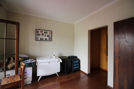 Casa à venda com 362m², 3 quartos e 3 vagasSuíte 3