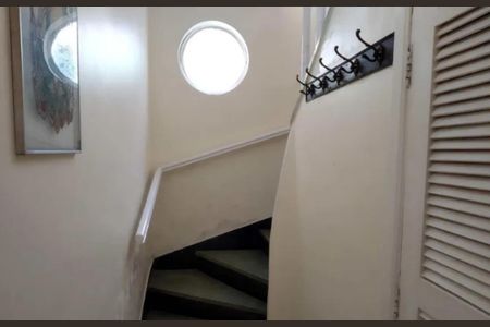Casa à venda com 162m², 3 quartos e 2 vagas Casa à venda com 162m², 3 quartos e 2 vagasFoto 03